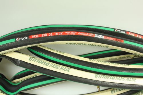 Vittoria Pave Evo CG III 700x27 (27-28) 320TPI Tires Tubular ISOgrip Set of 2 Tires - Tubular